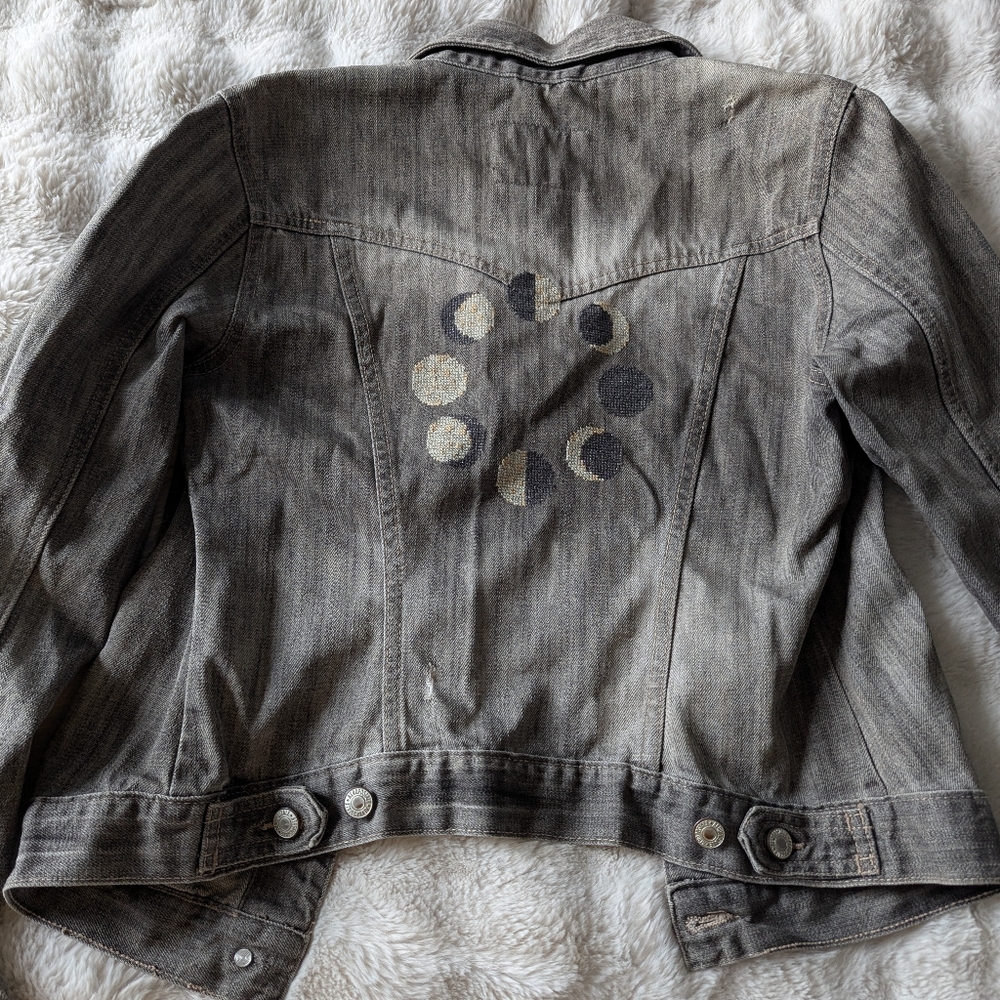 Aeropostale Gray Denim Jacket With Cross Stitch Moon Phases Design, Size M